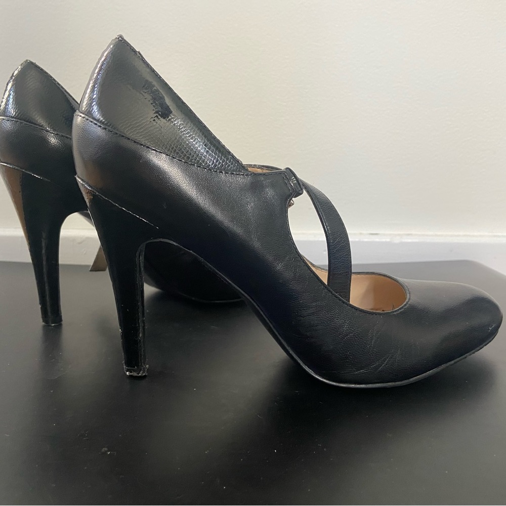 Nine West black heels